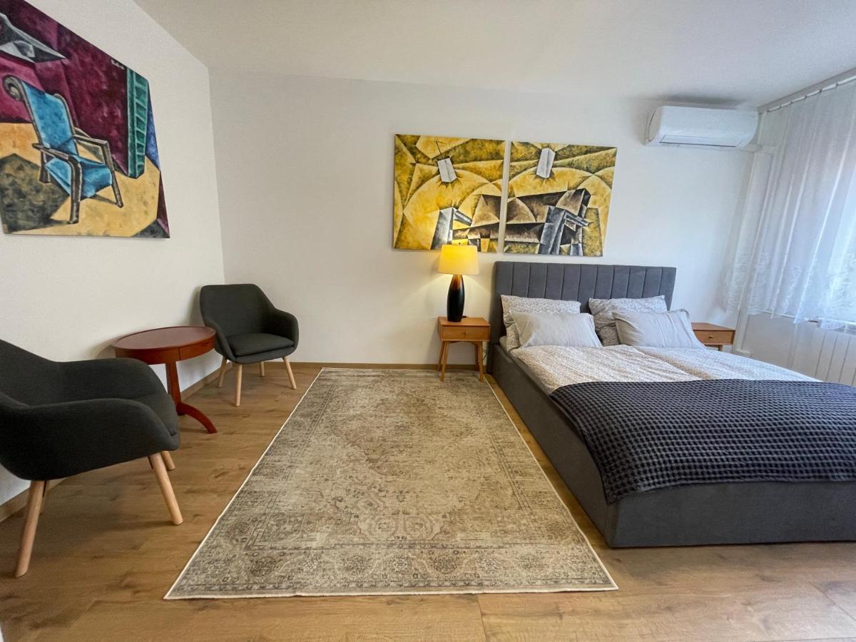 Le Petit Leisure Apartamento Budapest Exterior foto